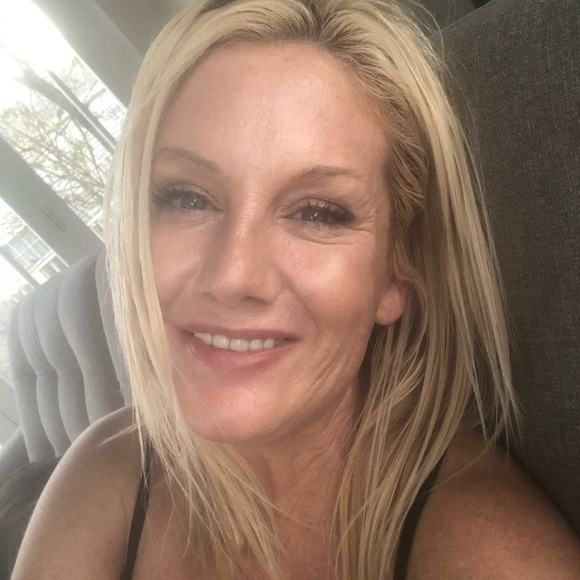 Meet your Posher, Anna - Picture 10 of 14